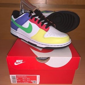 W Nike Dunk Low “Green Strike” Size 8W 6.5M
